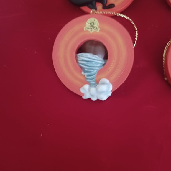 Lot Of 4 Bradford Exchange Editions Warner Bros Looney Tunes Christmas Ornaments - Picture 10 of 11